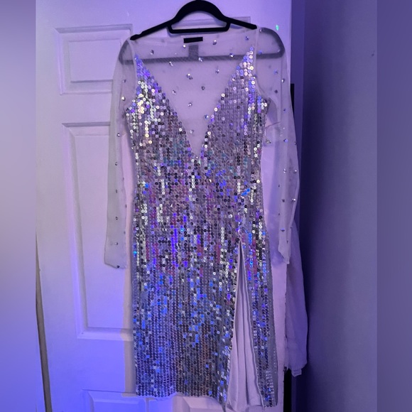 H:ours Sparkly Dress - Picture 3 of 6